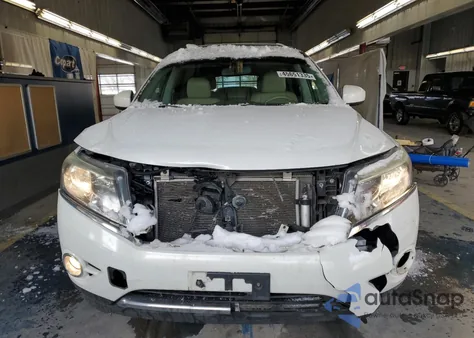 2013 Nissan Pathfinder S z USA, uszkodzony, nr VIN 5N1AR2MM3DC649326